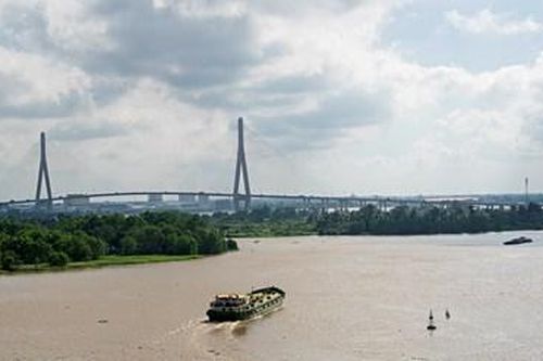 Vận tải thủy nội địa tại khu vực Đồng bằng sông Cửu Long: Tháo gỡ 'điểm nghẽn' để bứt phá