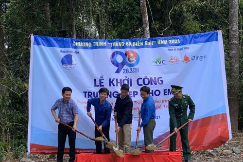 Khởi công xây dựng công trình 'Trường đẹp cho em' tại xã biên giới