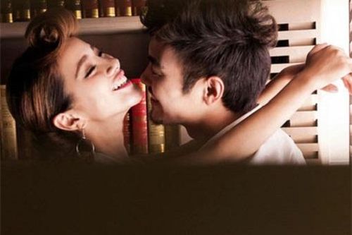 Những phụ nữ yêu chồng nhưng vẫn thèm 'của lạ'