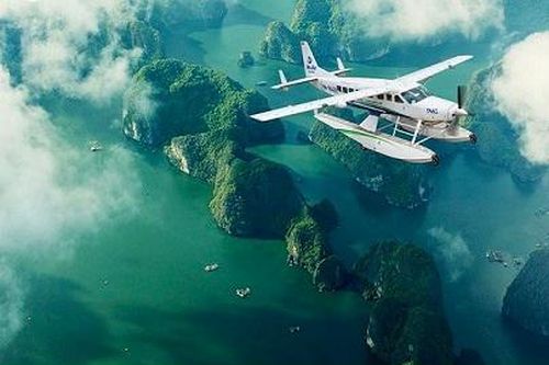 Tour du lịch ngắm Hạ Long bằng thủy phi cơ giá 700.000 đồng/khách