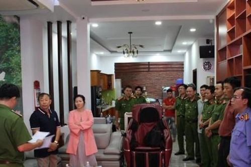 Đồng Nai: Bắt khẩn cấp hai vợ chồng giám đốc công ty kinh doanh xăng giả