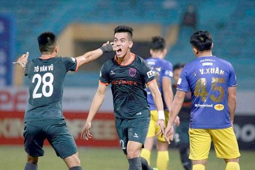 V.League trở lại, khốc liệt cuộc đua vô địch