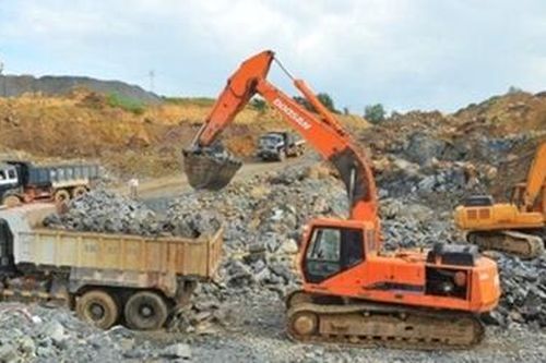 Xử lý hơn 6,8 tỷ đồng sai phạm trong khai thác khoáng sản ở Hòa Bình