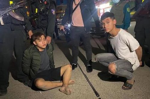 Truy đuổi như phim bắt nhóm đi thanh toán nhau, chống đối Công an