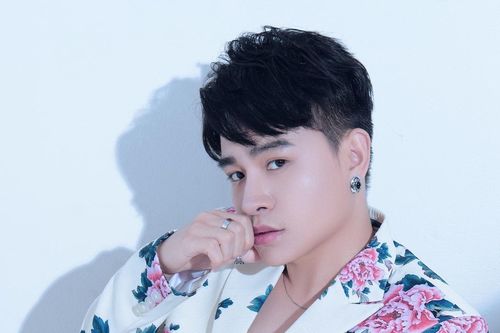 Giọng ca phi giới tính Tùng Anh 'khai thật' mối quan hệ với Mr Đàm và Thu Minh