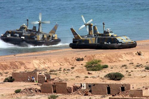 Iran chuẩn bị biên chế tàu đổ bộ đệm khí hoàn toàn mới