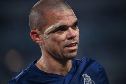 Ngày Pepe làm lu mờ Ronaldo
