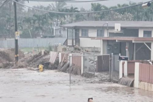 Hawaii tuyên bố tình trạng khẩn cấp