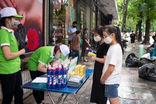 Phân loại, xử lý rác thải tái chế: Khó khăn bủa vây