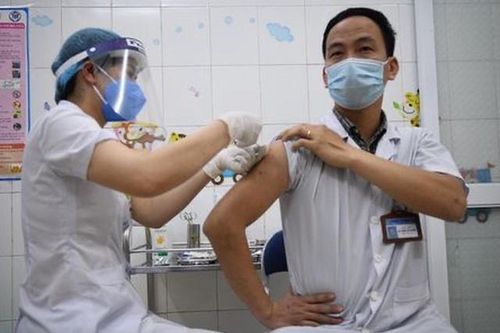 Việt Nam có 522 người được tiêm vắc xin COVID-19, sức khỏe 5 trường hợp phản ứng phụ đã ổn định