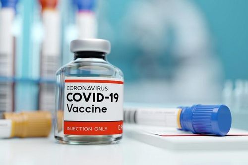 Vaccine Covid-19: Séc ủng hộ hộ chiếu vaccine trong EU, Anh-EU mâu thuẫn vì vấn đề xuất khẩu