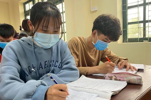 Hải Dương 'đóng cửa' một trường THPT vì lơ là chống dịch COVID-19