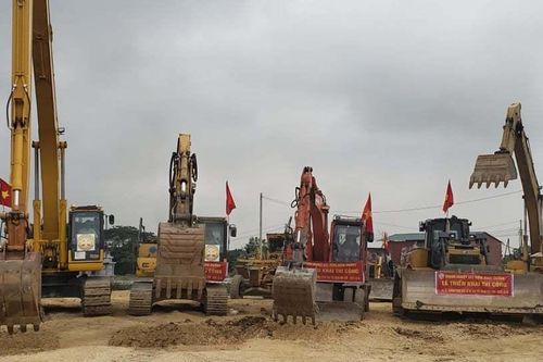 Nỗi lo thiếu vật liệu trên các dự án cao tốc Bắc - Nam