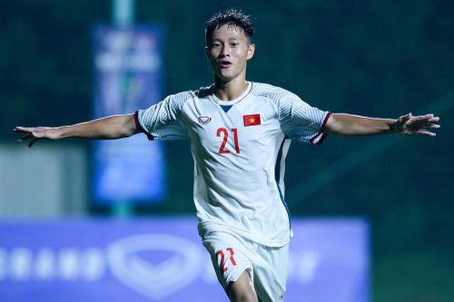 HLV Philippe Troussier gọi 4 cầu thủ trẻ SLNA lên đội U18 Việt Nam