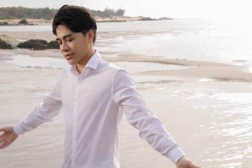 Nhạc sỹ Giáng Son viết ca khúc xúc động về sự hy sinh của người mẹ