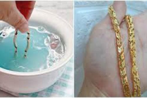 5 cách đơn giản có thể giúp trang sức bằng vàng, bạc trở nên sáng bóng tại nhà