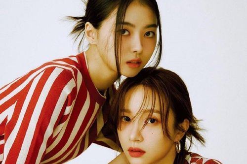 Hani (EXID) và Lim Nayoung đẹp chuẩn nàng thơ trong bộ ảnh thời trang của tạp chí 1st Look
