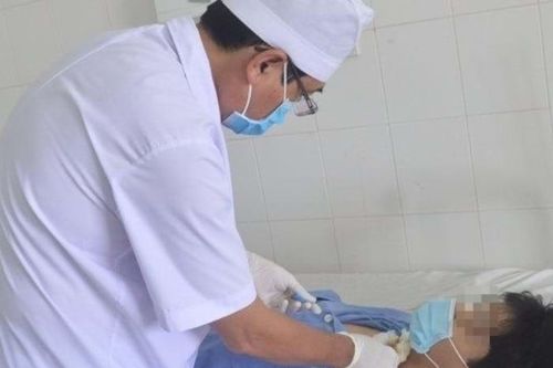 Cứu sống thành công bệnh nhân bị đứt đôi khí quản