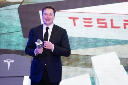 Doanh số bán xe điện tại Trung Quốc tăng mạnh kéo cổ phiếu Tesla tăng gần 20%