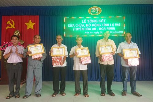 Vận động sửa chữa, mở rộng Tỉnh lộ 946, tuyến Hòa An - Hòa Bình