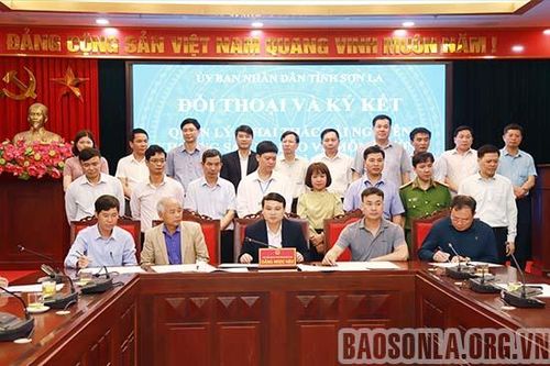 Đối thoại và ký cam kết quản lý, khai thác tài nguyên khoáng sản và bảo vệ môi trường trên địa bàn tỉnh