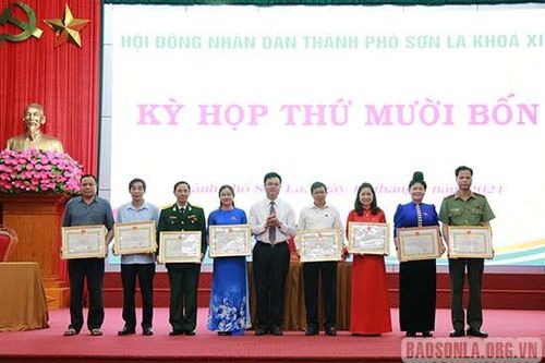 HĐND các huyện, thành phố đánh giá kết quả hoạt động trong nhiệm kỳ