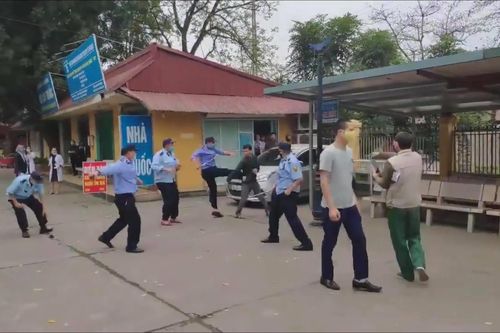 Triệu tập nhóm bảo vệ bệnh viện hành hung người nhà bệnh nhân ở Tuyên Quang