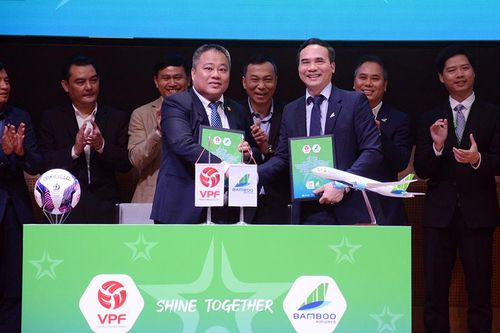 Cầu thủ có thân nhiệt hơn 37,5 độ C không được vào sân tại Cúp Quốc gia 2021