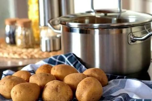 Thứ này ở trong bếp còn độc gấp 68 lần asen, dù tiếc bạn cũng phải vứt đi ngay kẻo ung thư 'ập' đến