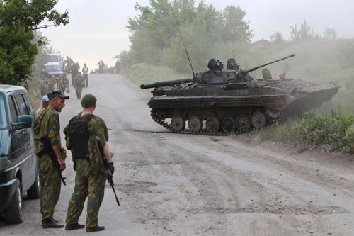 Chuyên gia Nga nêu hai kịch bản cho việc Ukraine chiếm Donbass