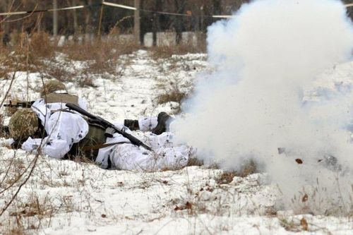 DPR cáo buộc quân đội Ukraine pháo kích khiến 1 binh sĩ thiệt mạng