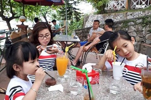 Hiểu đúng hơn về chính sách hỗ trợ gia đình sinh 2 con một bề