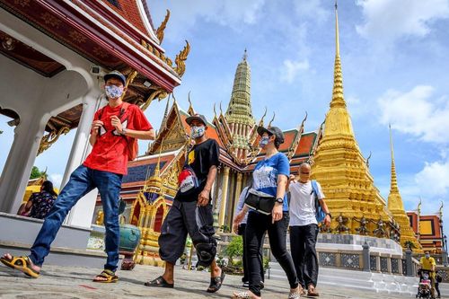 Các nước Đông Nam Á làm gì để cứu ngành du lịch