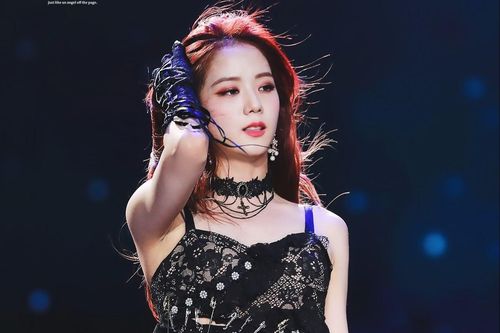 Jisoo - từ chị cả nhạt nhòa của BlackPink đến đại sứ Dior