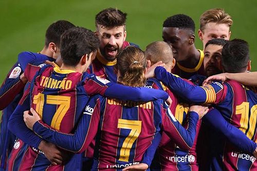 Barcelona: Chọn lối ra kiêu hãnh