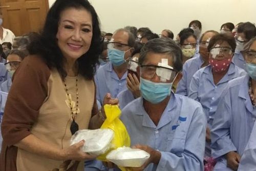 NSND Kim Cương: Đường thiện nguyện càng đi càng dài