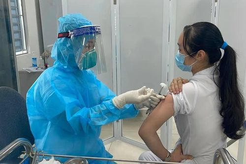 Đã có 955 người được tiêm vaccine phòng Covid-19
