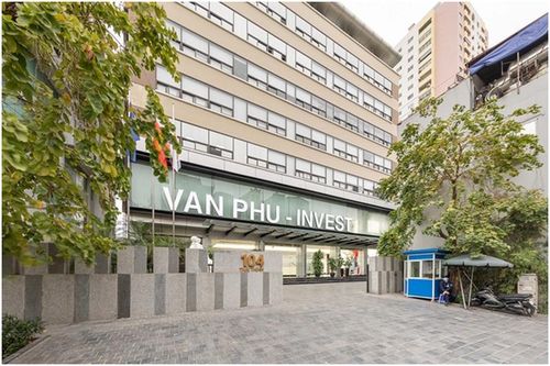 Văn phòng làm việc đậm chất nghệ thuật trong phim 'Hướng dương ngược nắng'