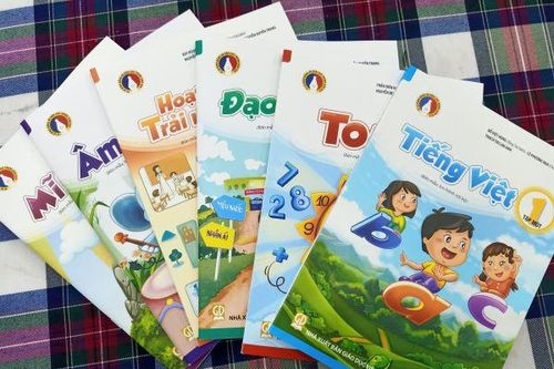 Xóa 2 bộ sách giáo khoa: Mâu thuẫn trái ngược từ thông tin các bên