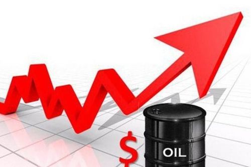 Giá xăng dầu hôm nay 11/3: Bật tăng mạnh