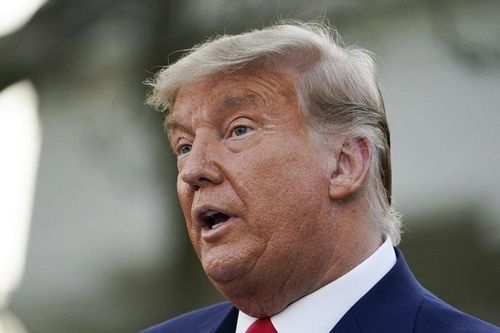 Ông Trump nhắc dân Mỹ nhớ công của mình khi tiêm vắc-xin ngừa Covid-19