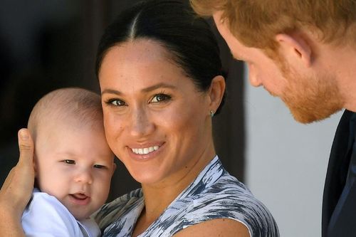 Nhà Meghan luôn lo con trai không có tước vị hoàng tử nên không được bảo vệ an ninh, đâu là sự thât?