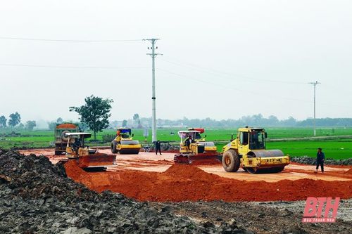 Trên công trường thi công các dự án giao thông trọng điểm