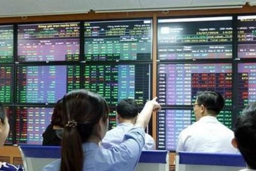 Nhà đầu tư cá nhân tiếp tục ưu tiên nhóm cổ phiếu vốn hóa nhỏ
