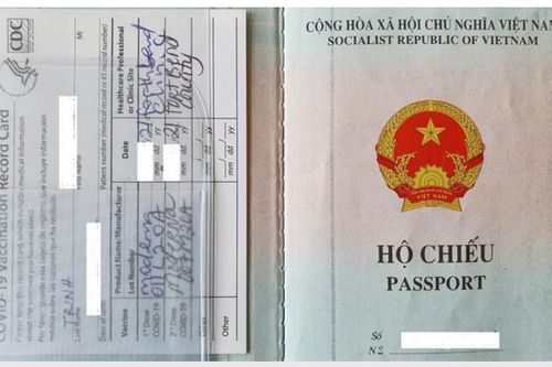 Giám đốc Trung tâm Kiểm soát bệnh tật TP.HCM nói gì về 'hộ chiếu vaccine'?