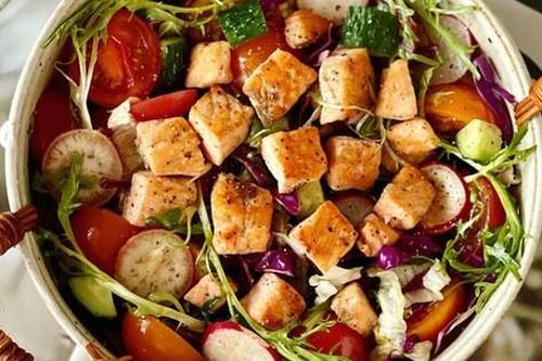 Ngon thế này mà lại ăn thoải mái không sợ tăng cân - đây chính là món salad phải có trong thực đơn của bạn!