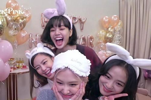 Phát hành single album solo giúp Rosé thêm thấm thía một điều liên quan đến BLACKPINK