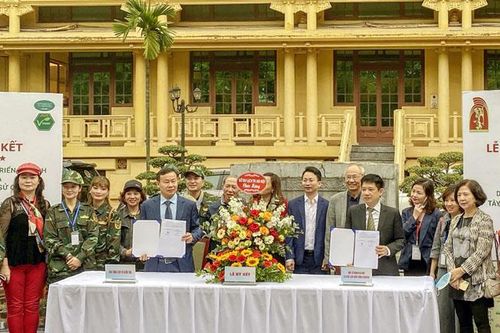 Hội Lữ hành Hà Nội ' bắt tay' Bảo tàng Lịch sử quốc gia xây dựng tour du lịch mới