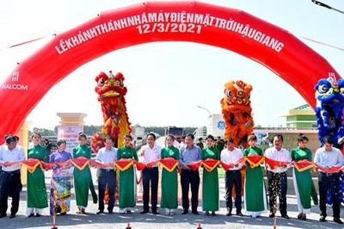 Hậu Giang khánh thành nhà máy điện mặt trời đầu tiên