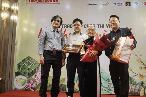 Tác giả 90 tuổi đoạt giải trong cuộc thi viết 'Nhớ thương mùi Tết'